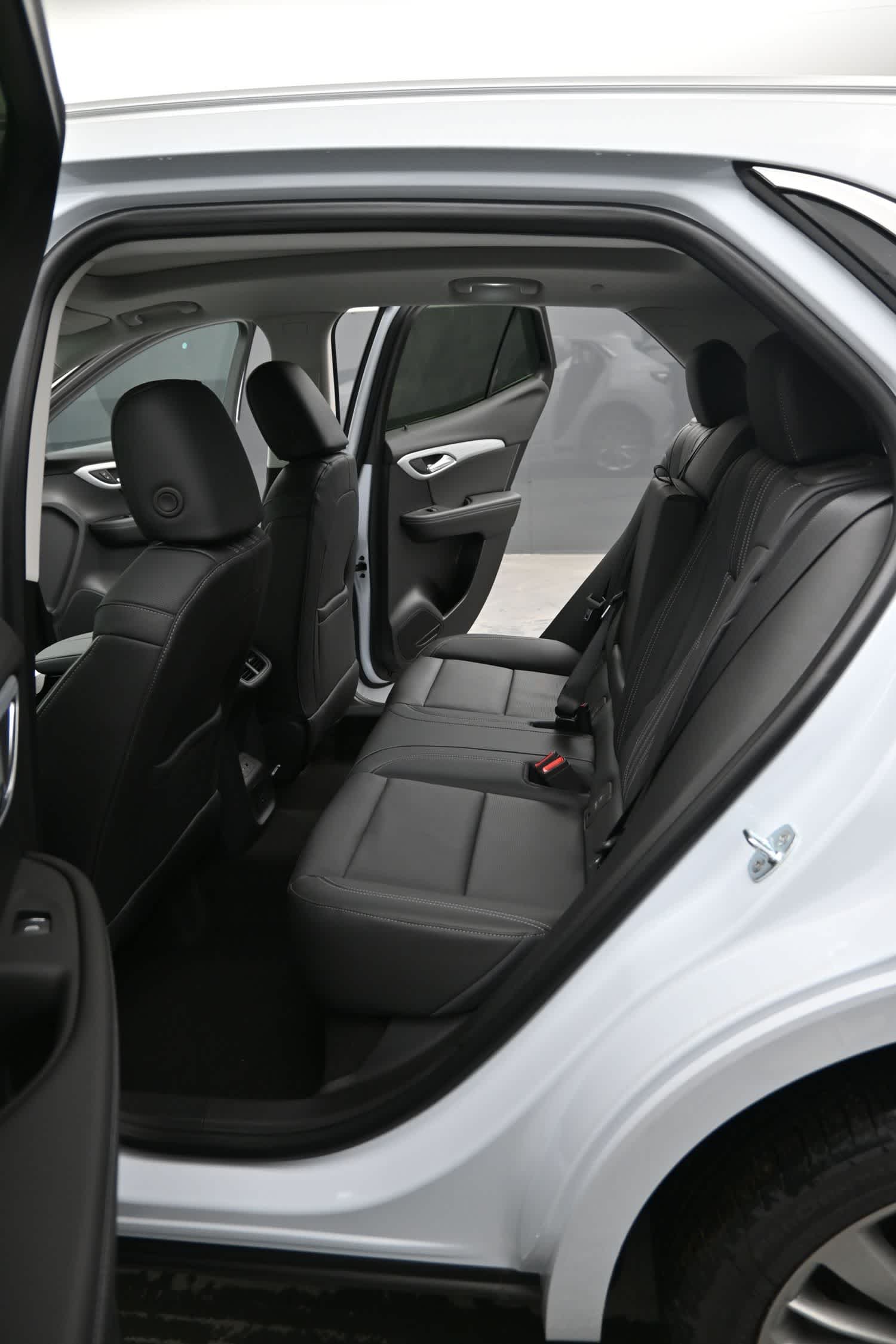 2026 Buick Envision Avenir - Photo 14