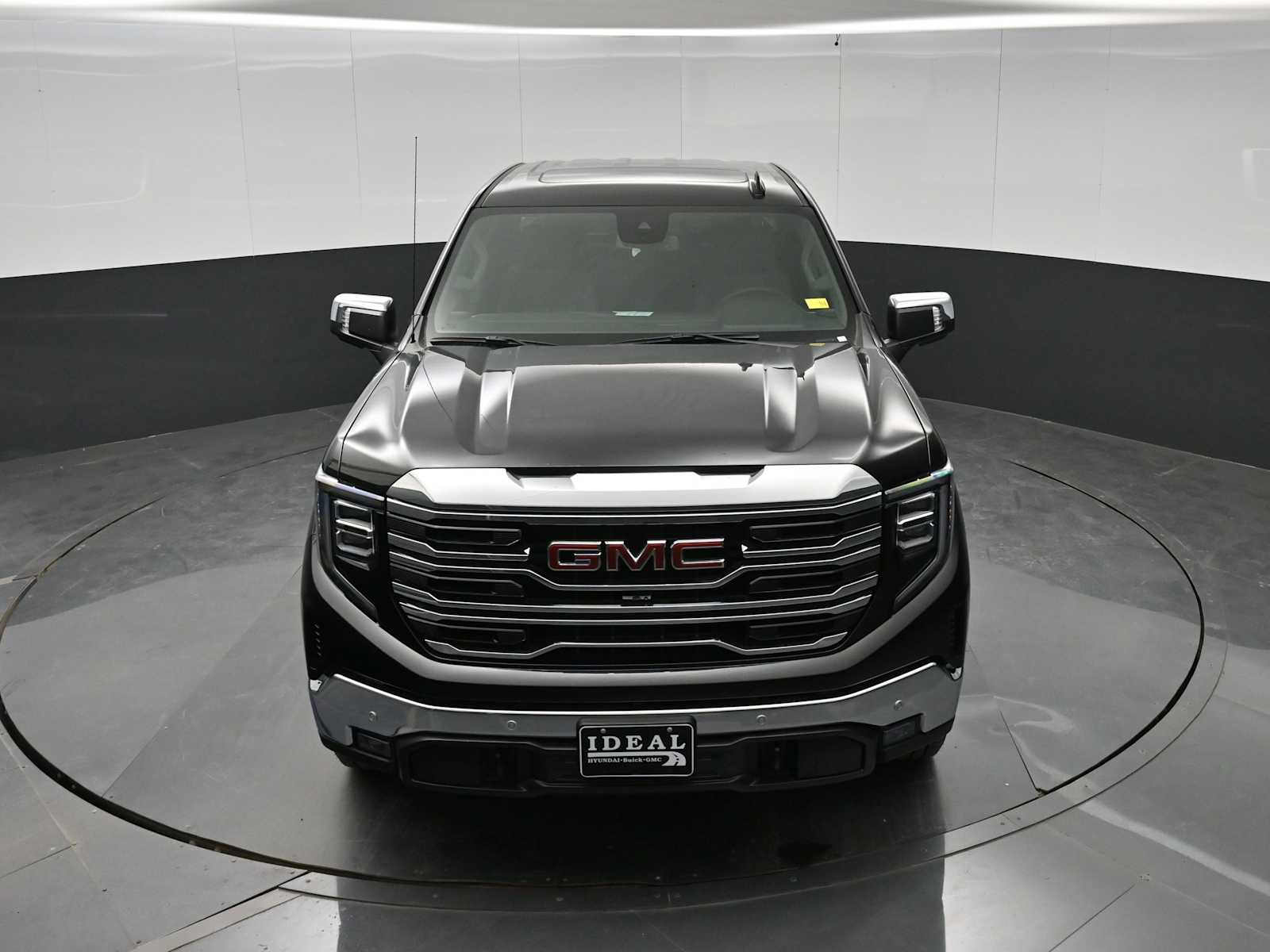 2026 GMC Sierra 1500 SLT - Photo 28