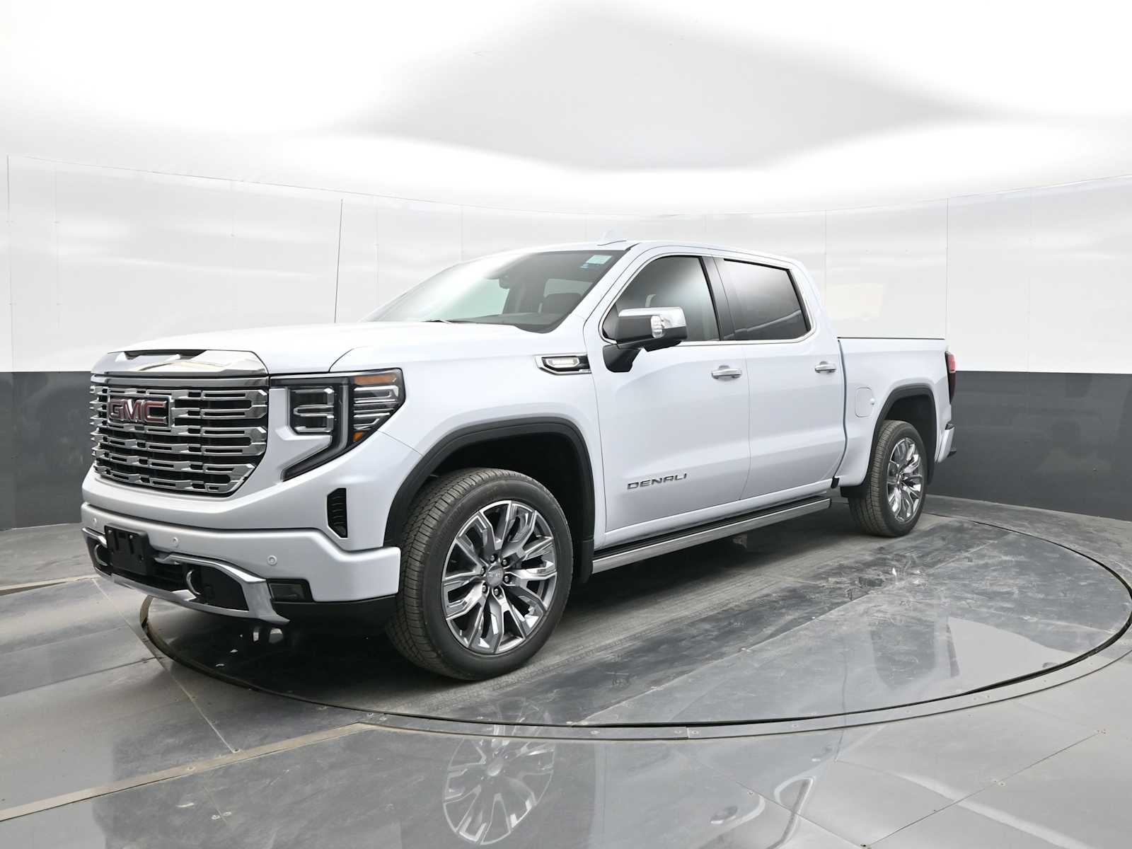 2026 GMC Sierra 1500 Denali's photo