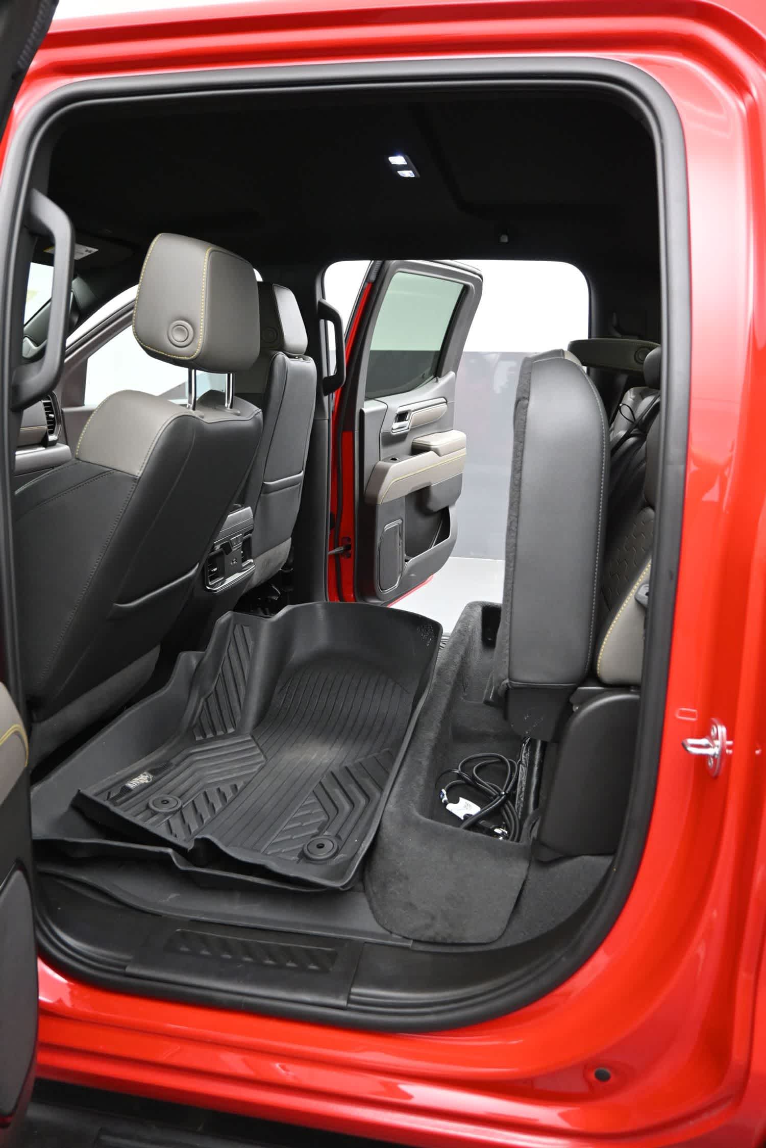 2024 Chevrolet Silverado 1500 ZR2 - Photo 15