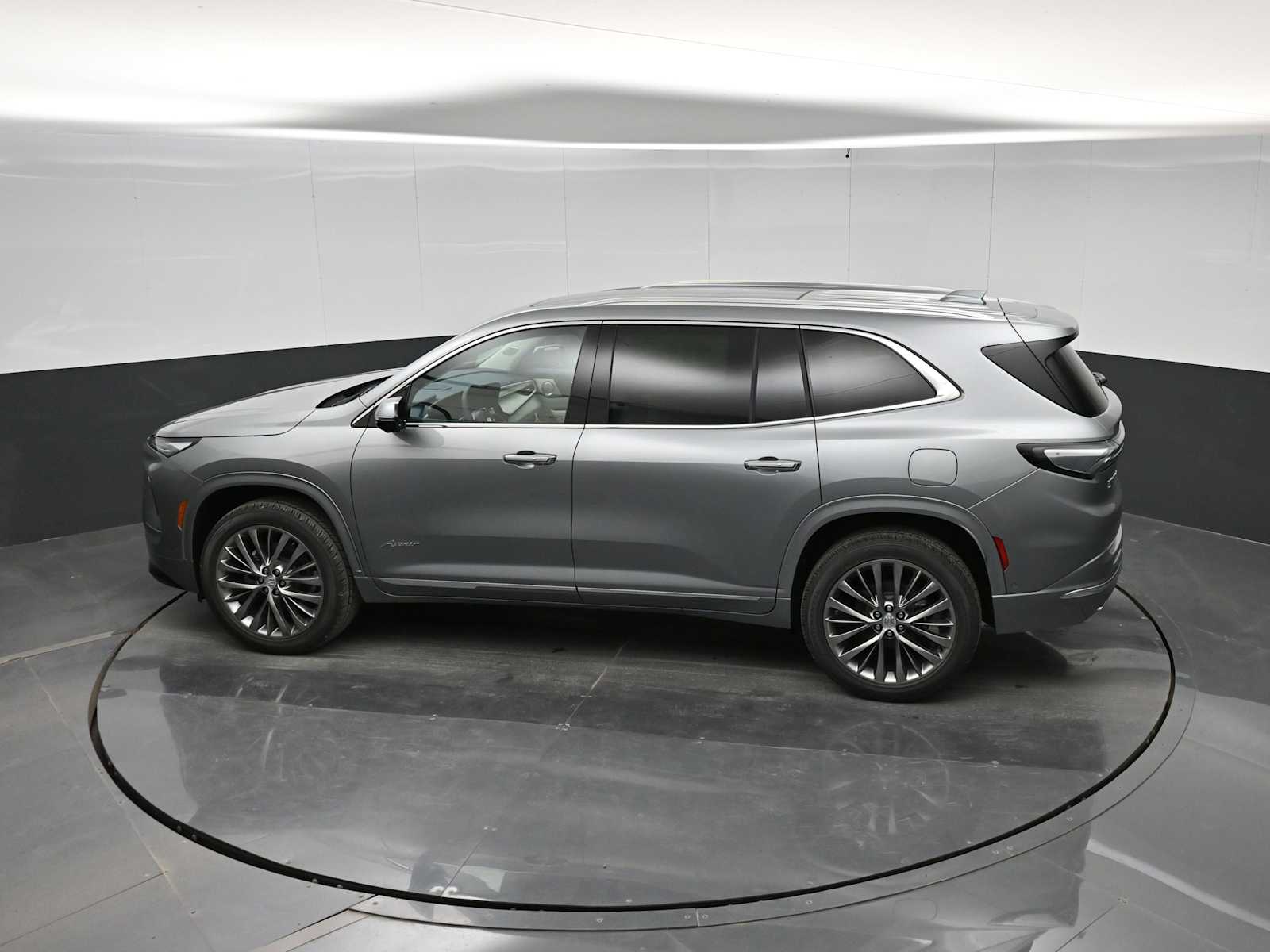 2026 Buick Enclave Avenir - Photo 26