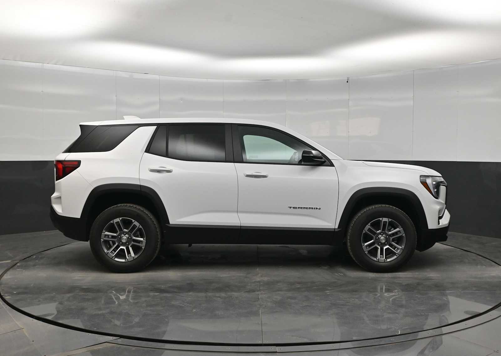 2027 GMC Terrain Elevation - Photo 9
