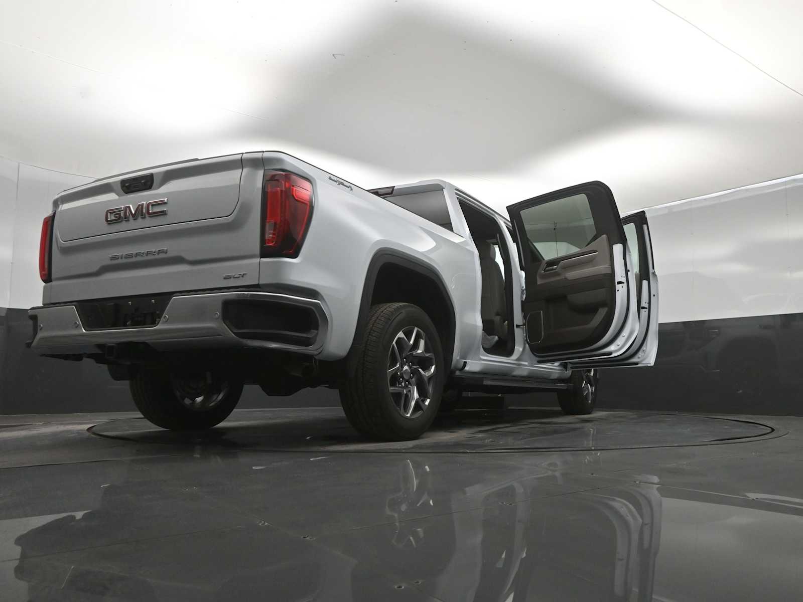 2026 GMC Sierra 1500 SLT - Photo 43