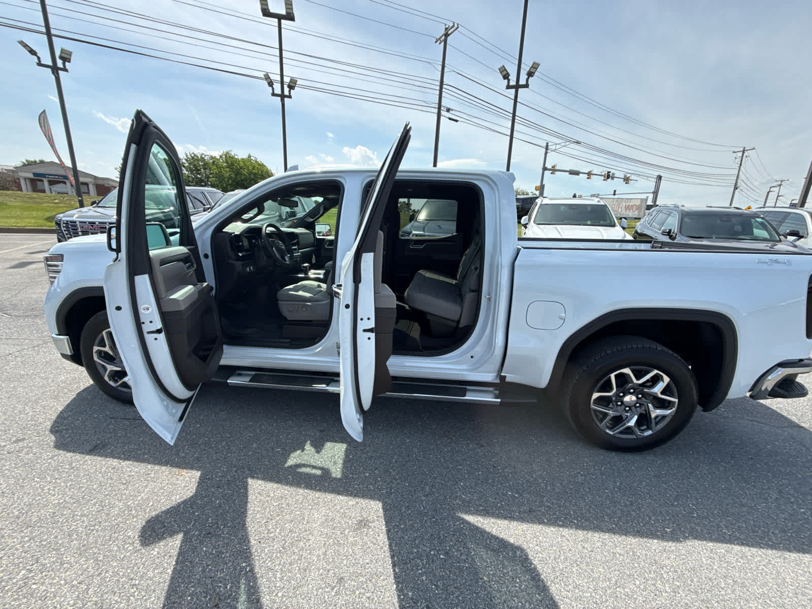 2026 GMC Sierra 1500 SLT - Photo 20
