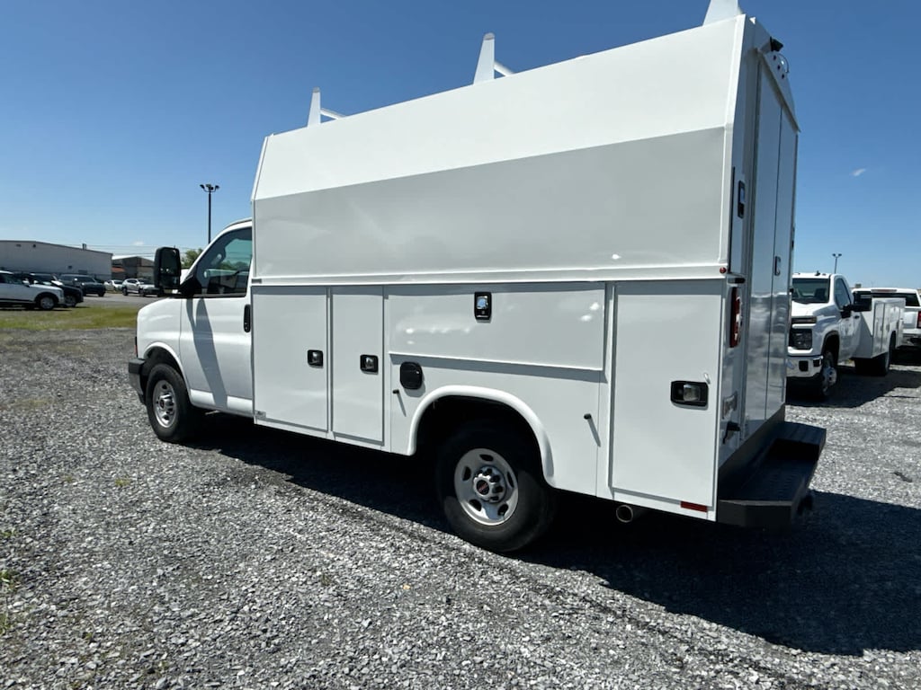 New 2025 GMC Savana Cutaway 3500 1WT Cutaway Van
