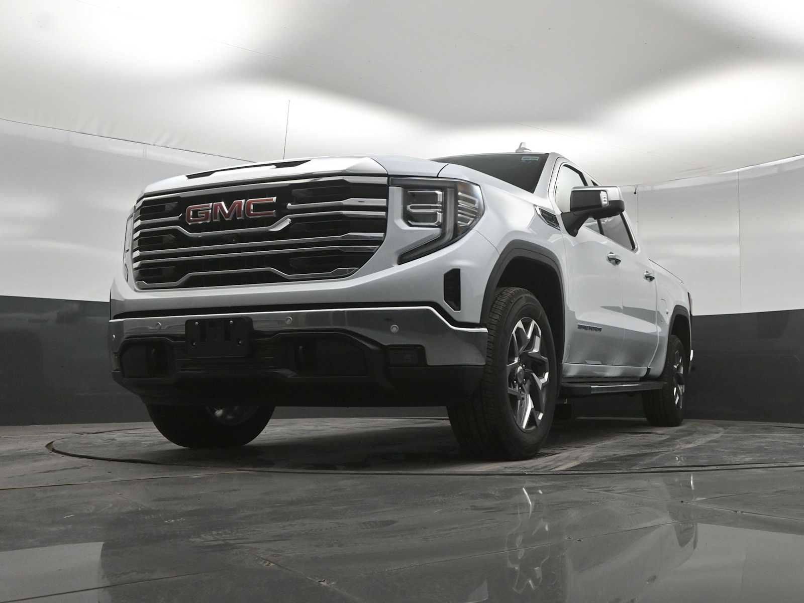 2026 GMC Sierra 1500 SLT - Photo 33