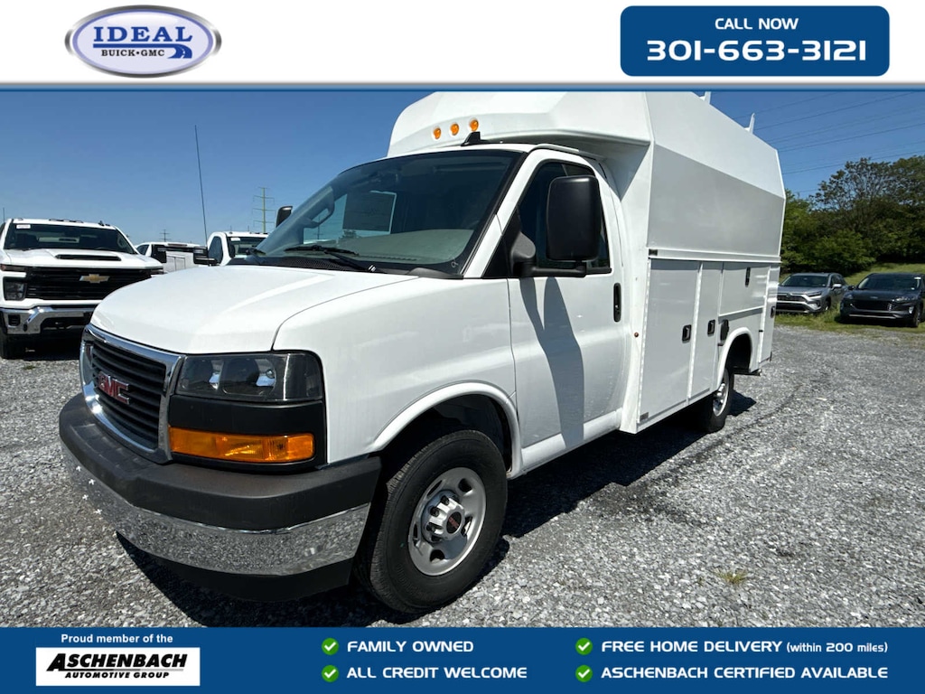 New 2025 GMC Savana Cutaway 3500 1WT Cutaway Van
