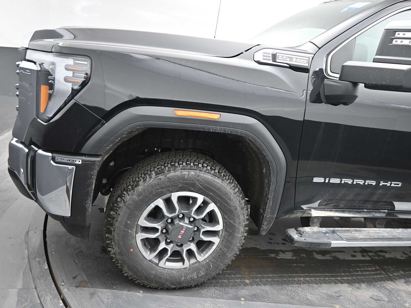 2026 GMC Sierra 2500HD SLT - Photo 3