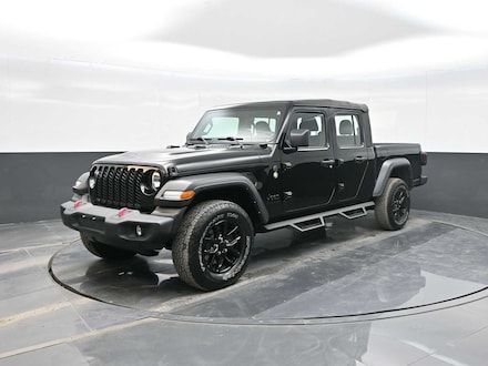 2022 Jeep Gladiator Sport
