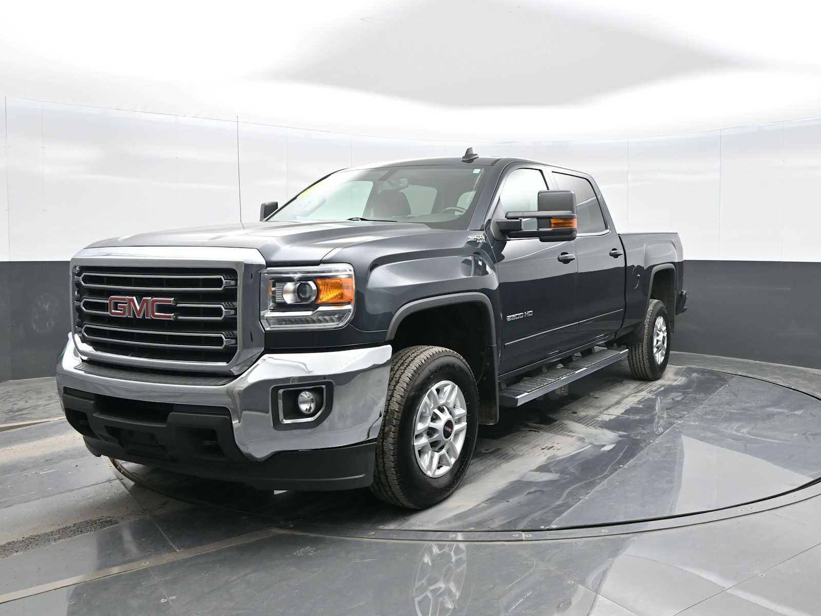 2019 Gmc Sierra 2500 HD SLE photo 4