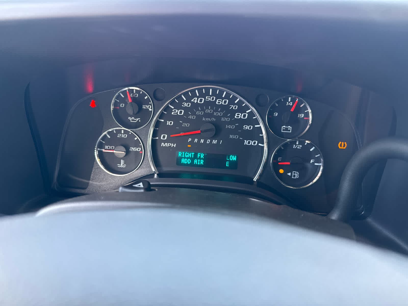 2025 GMC Savana Cargo Work Van - Photo 17