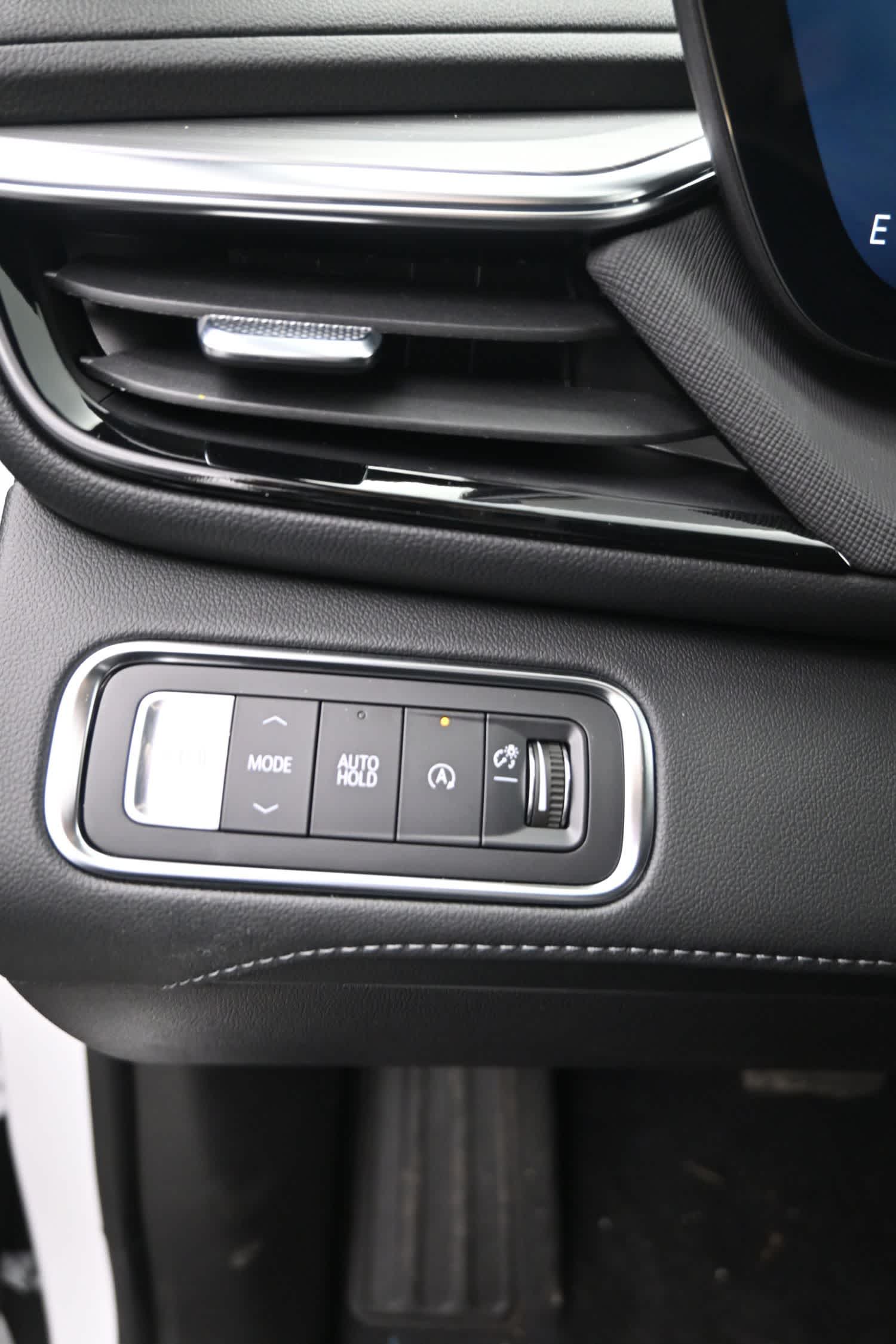 2026 Buick Enclave Preferred - Photo 21