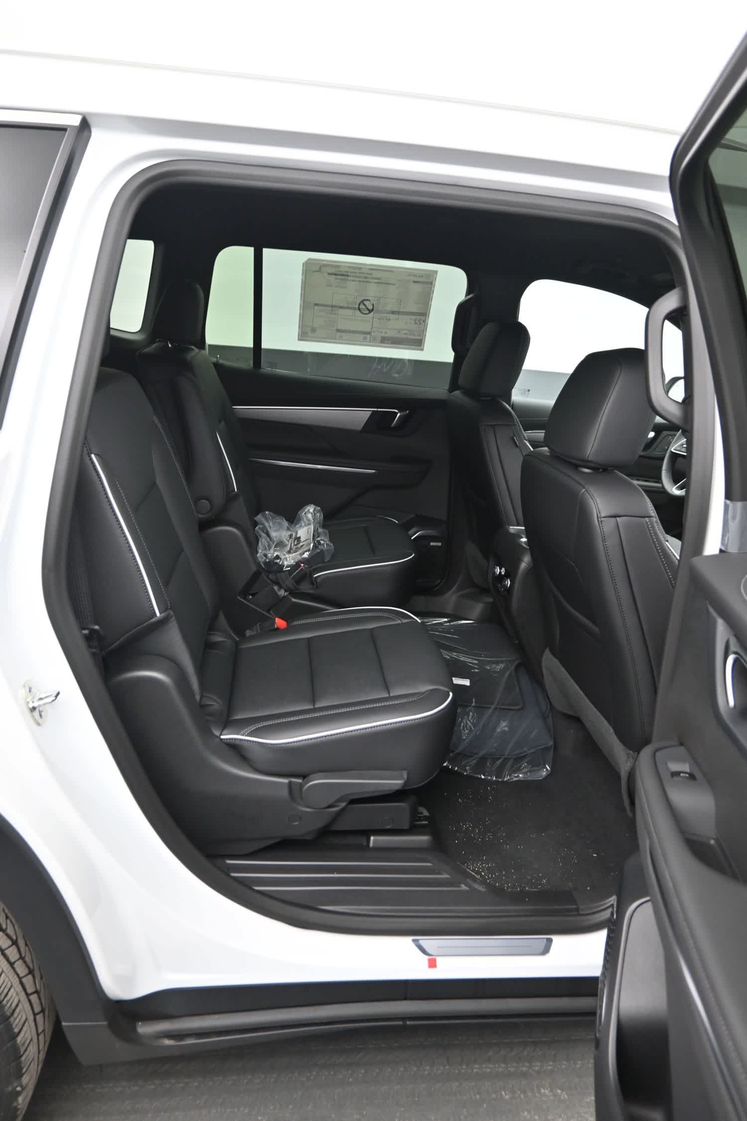 2026 Buick Enclave Preferred - Photo 12
