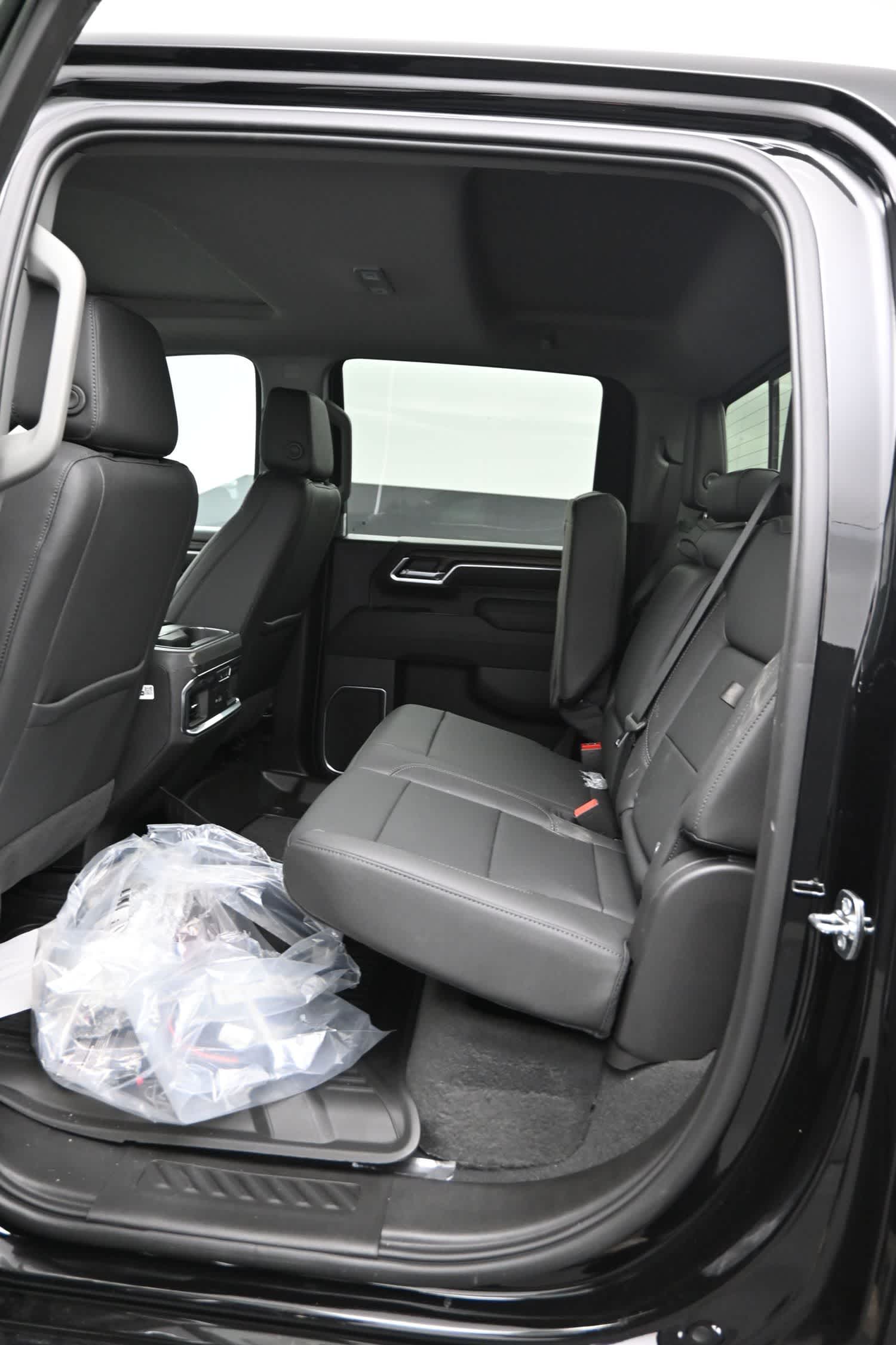 2026 GMC Sierra 2500HD SLT - Photo 15