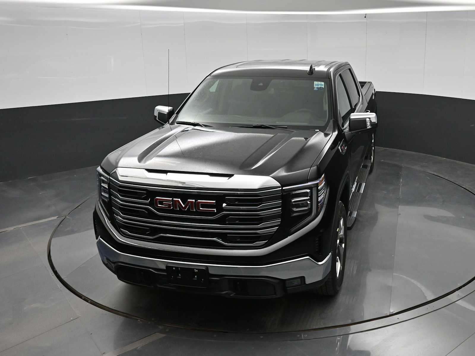 2026 GMC Sierra 1500 SLT - Photo 27