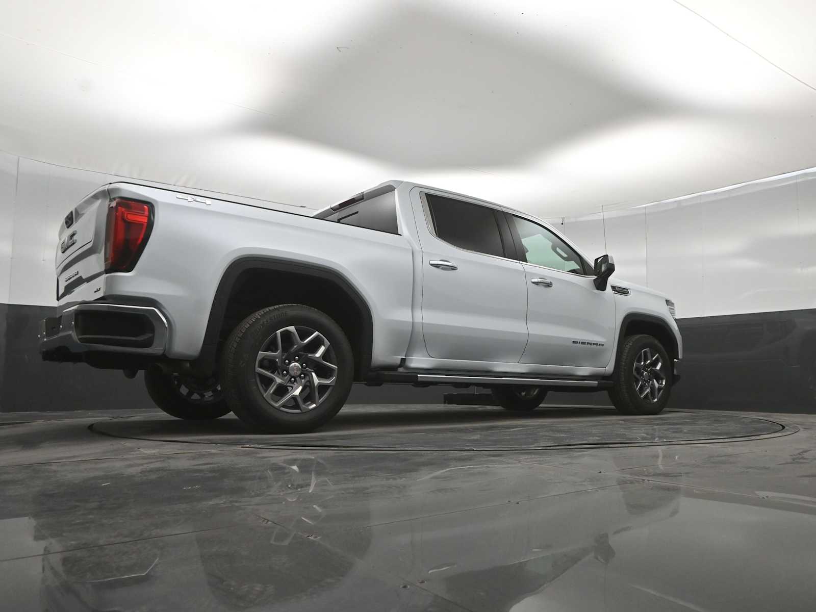 2026 GMC Sierra 1500 SLT - Photo 41