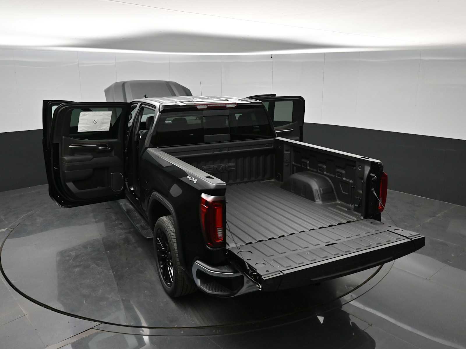 2026 GMC Sierra 1500 SLT - Photo 44