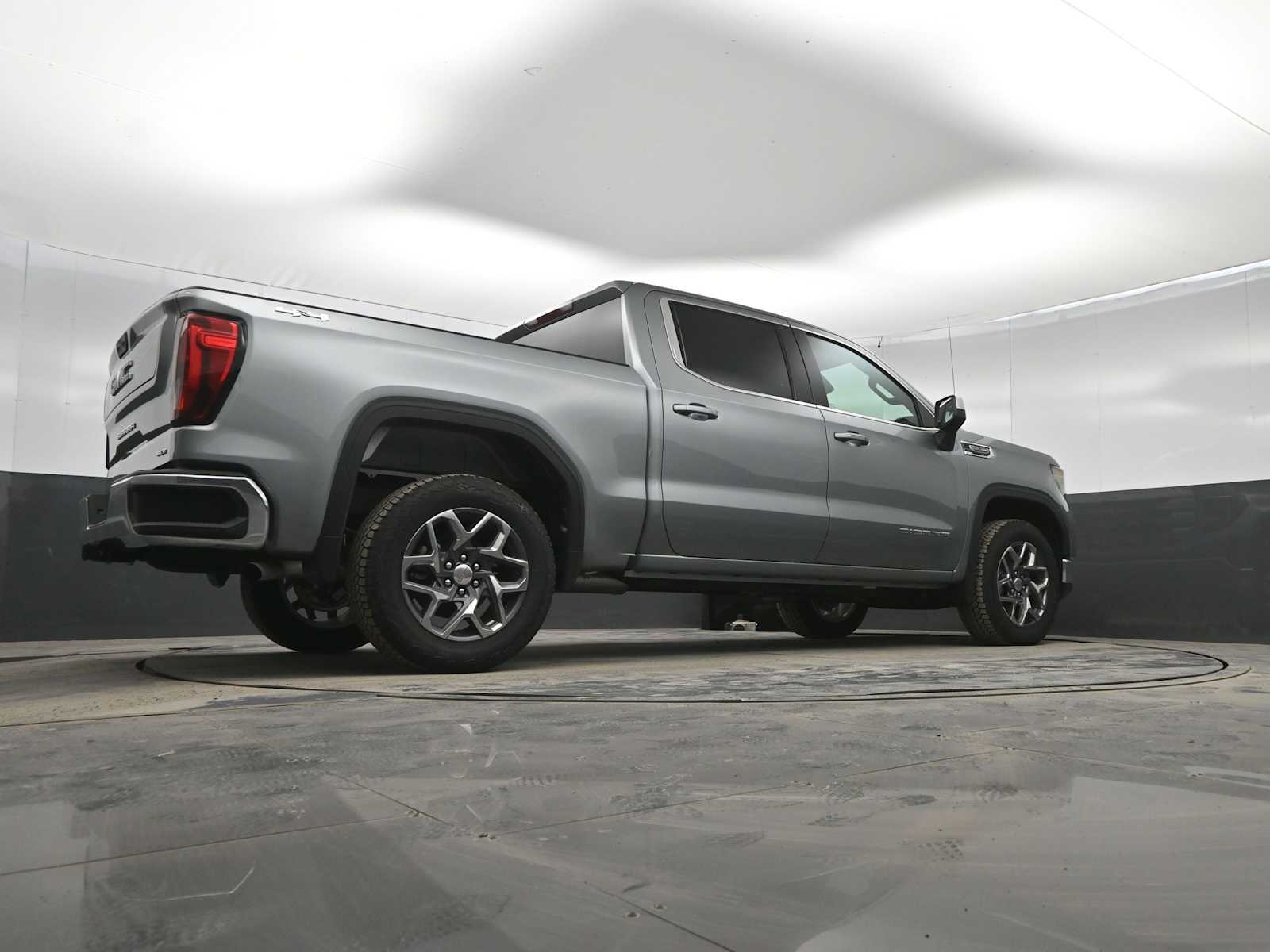 2026 GMC Sierra 1500 SLE - Photo 38