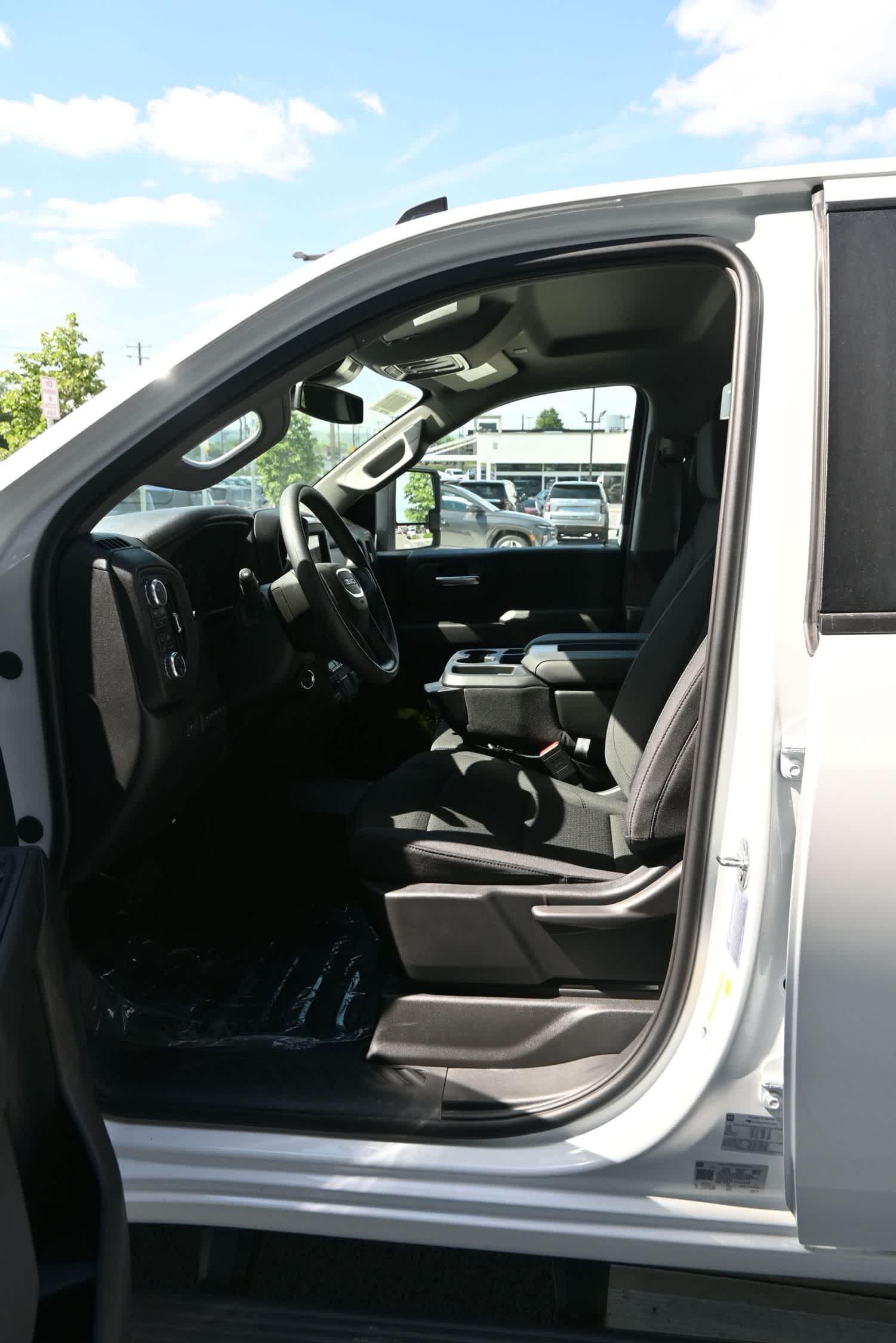 2026 GMC Sierra 2500HD Pro - Photo 14