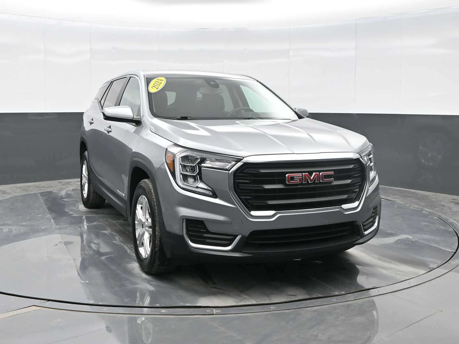 2024 GMC Terrain SLE's photo