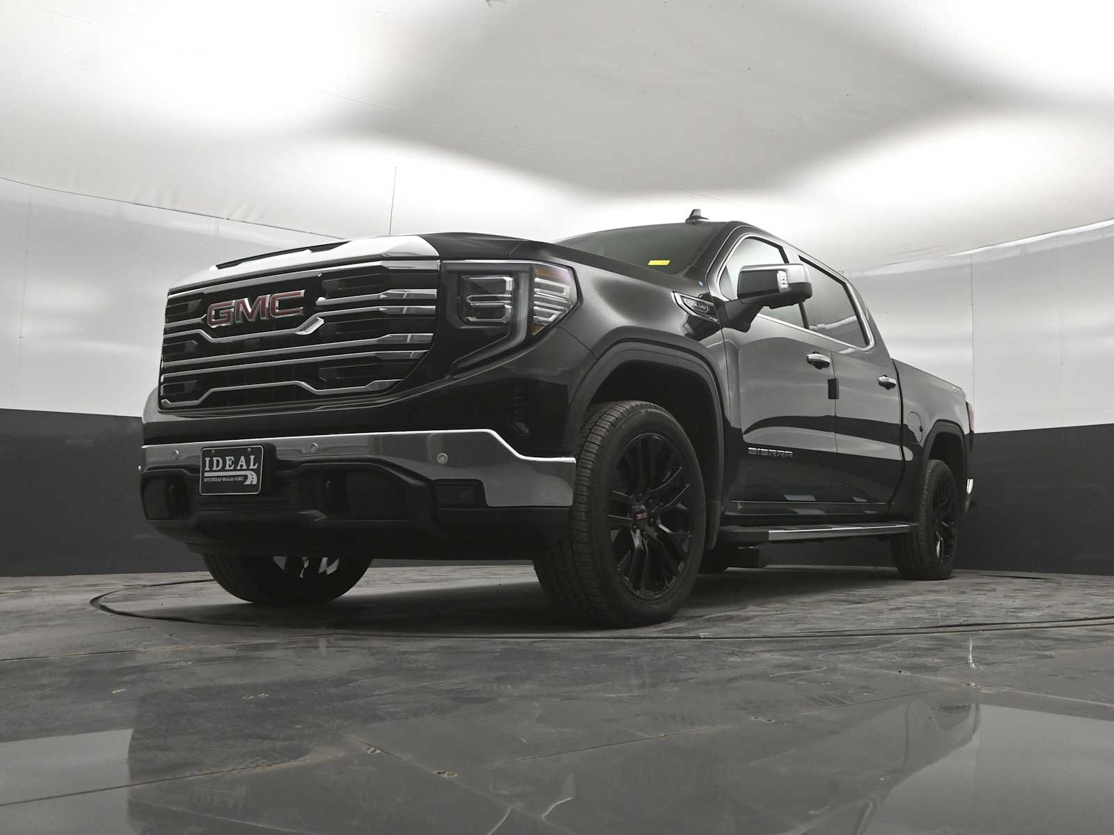 2026 GMC Sierra 1500 SLT - Photo 37