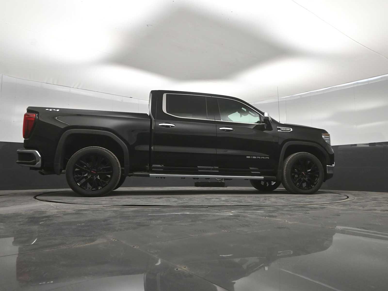 2026 GMC Sierra 1500 SLT - Photo 42