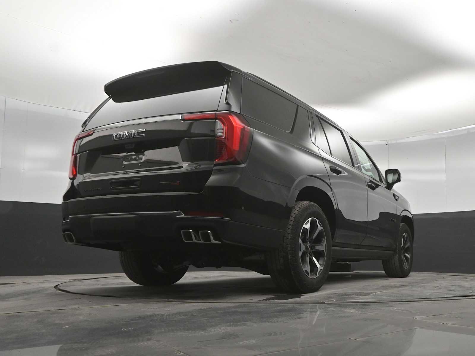 2026 GMC Yukon AT4 - Photo 37