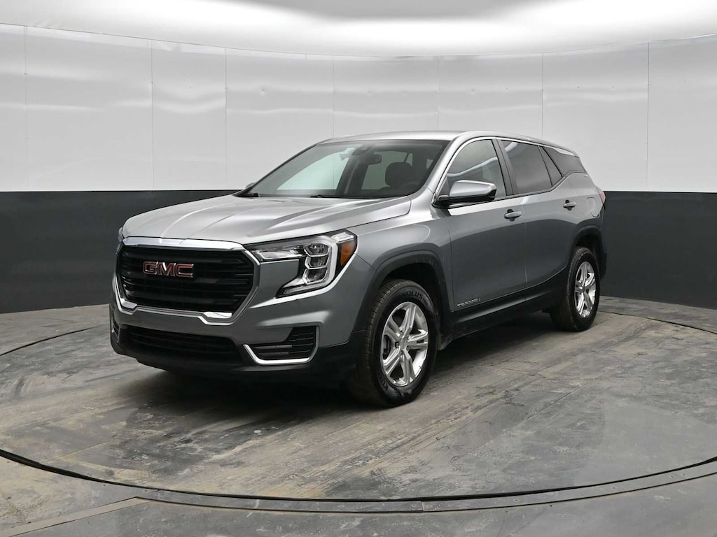 Used 2024 GMC Terrain SLE SUV