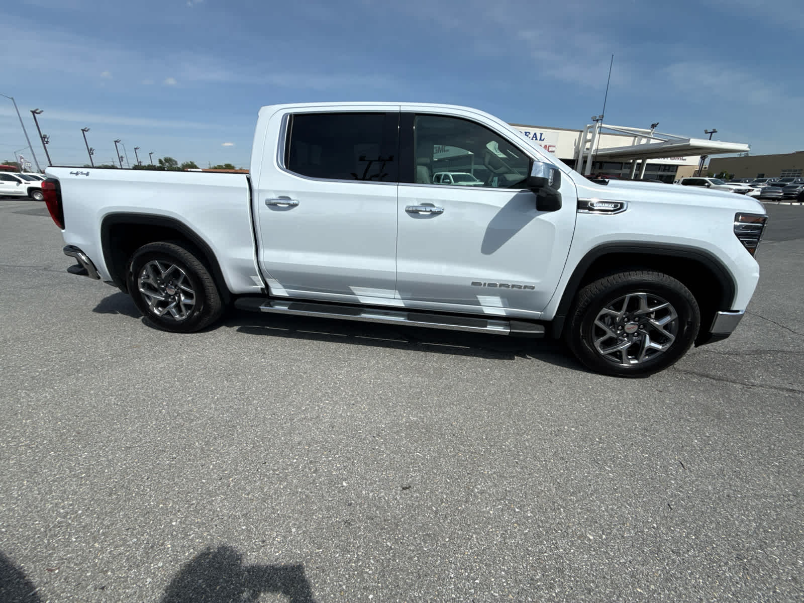 2026 GMC Sierra 1500 SLT - Photo 12