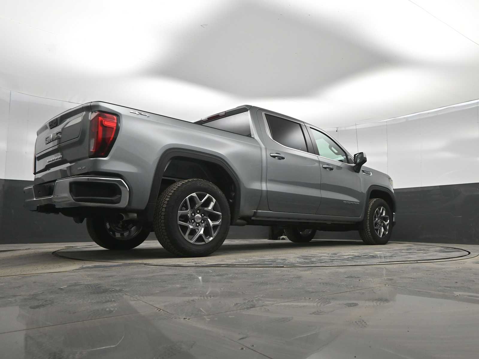 2026 GMC Sierra 1500 SLE - Photo 37