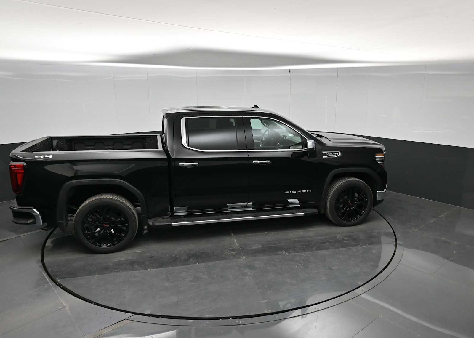 2026 GMC Sierra 1500 SLT - Photo 34