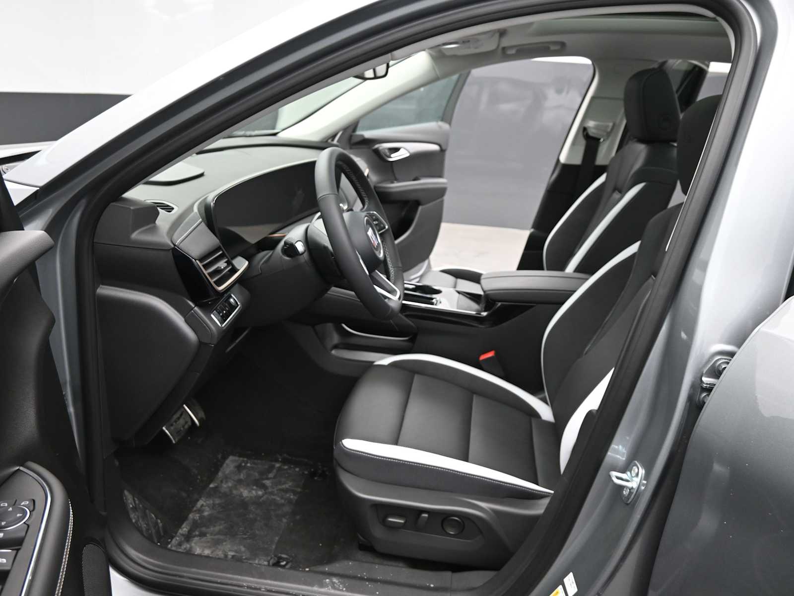 2026 Buick Envision Sport Touring - Photo 15
