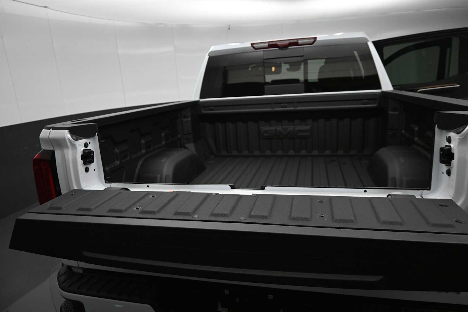 2026 GMC Sierra 1500 Denali - Photo 13