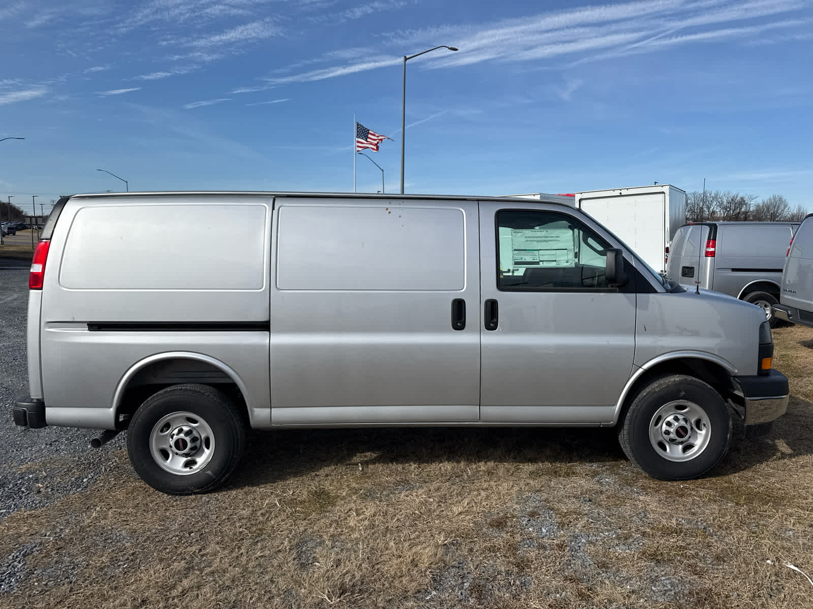 2025 GMC Savana Cargo Work Van - Photo 10