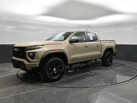 2024 GMC Canyon Elevation Truck