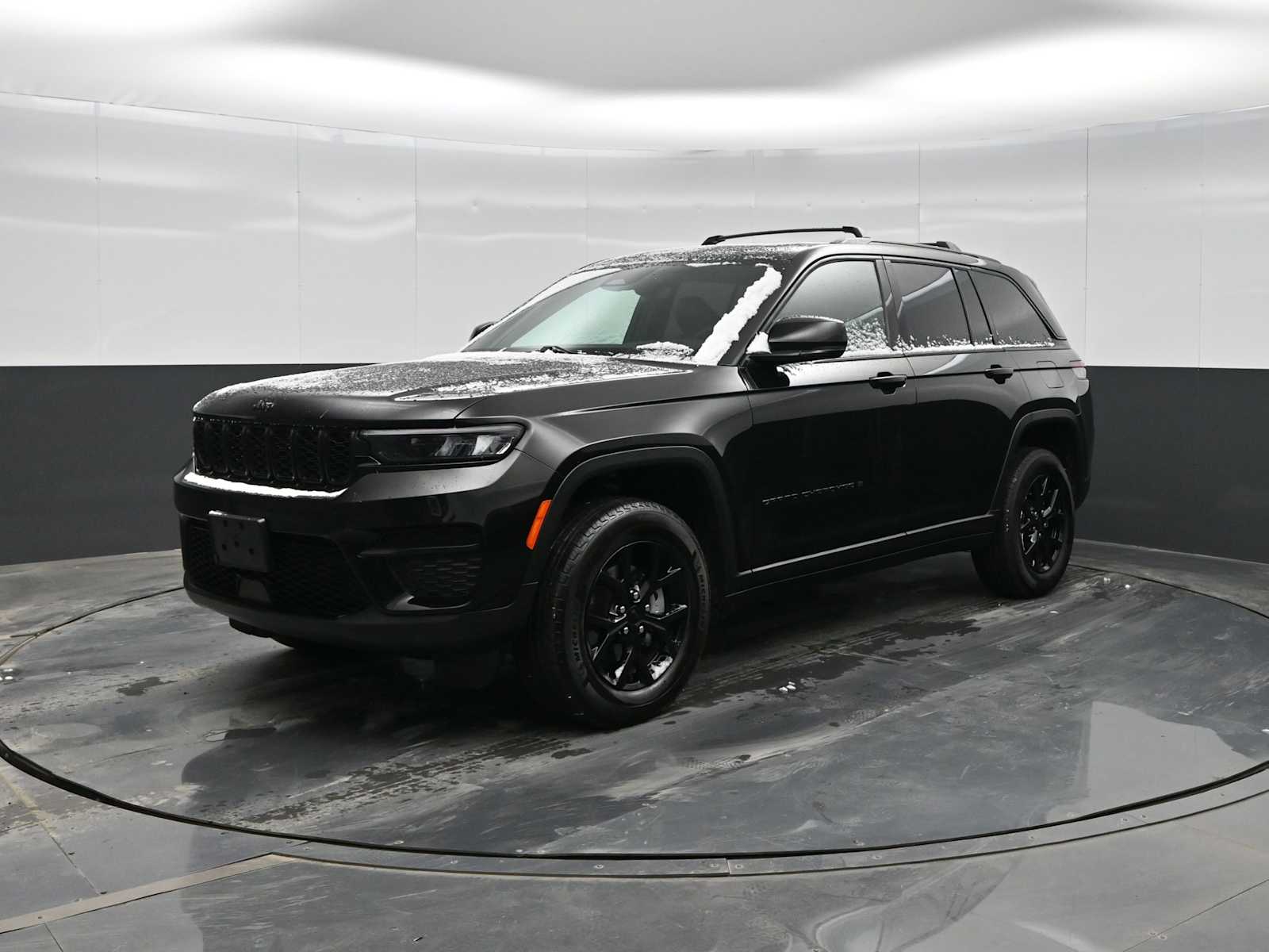 2024 Jeep Grand Cherokee Altitude's photo