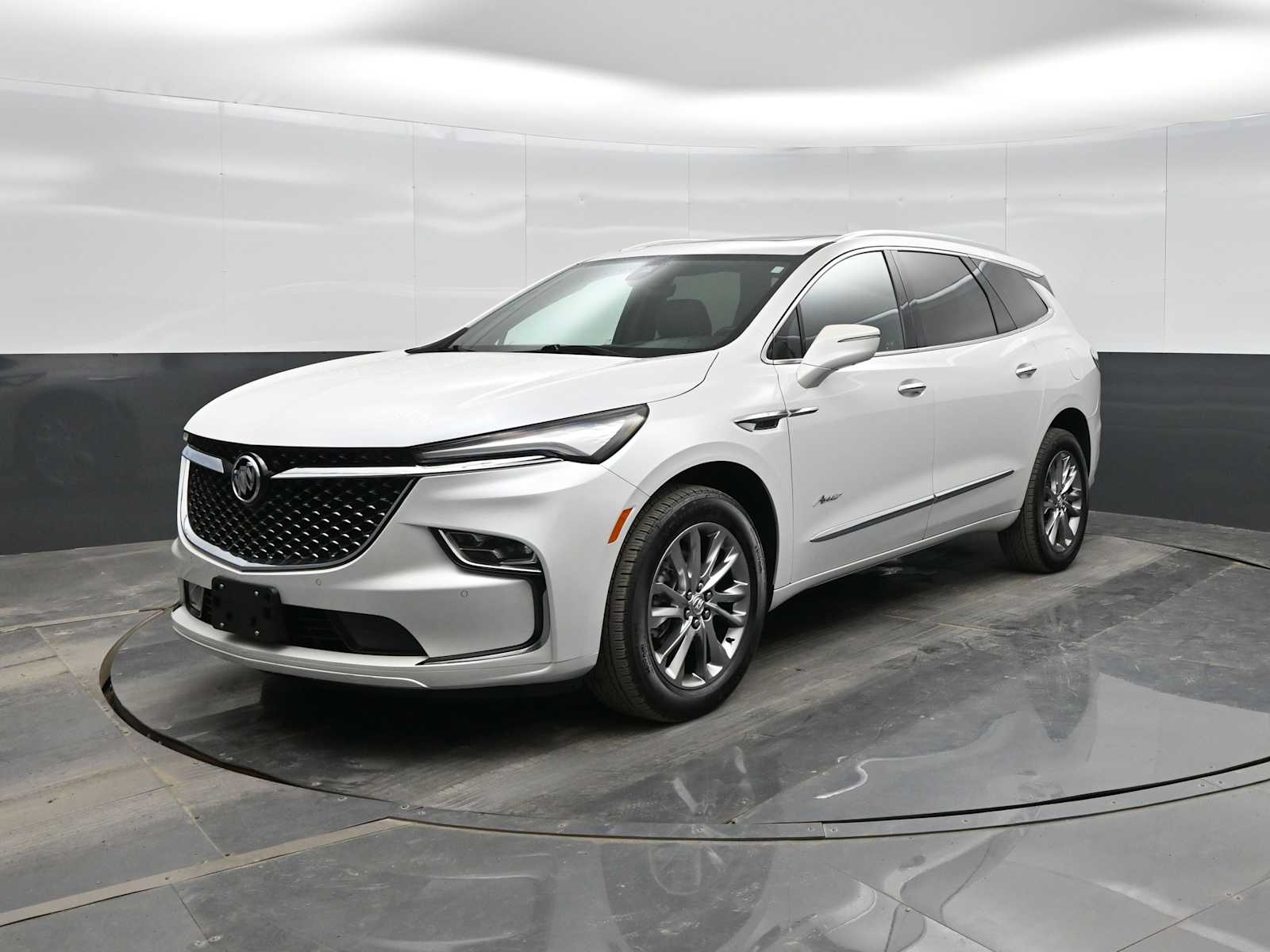 2023 Buick Enclave Avenir's photo
