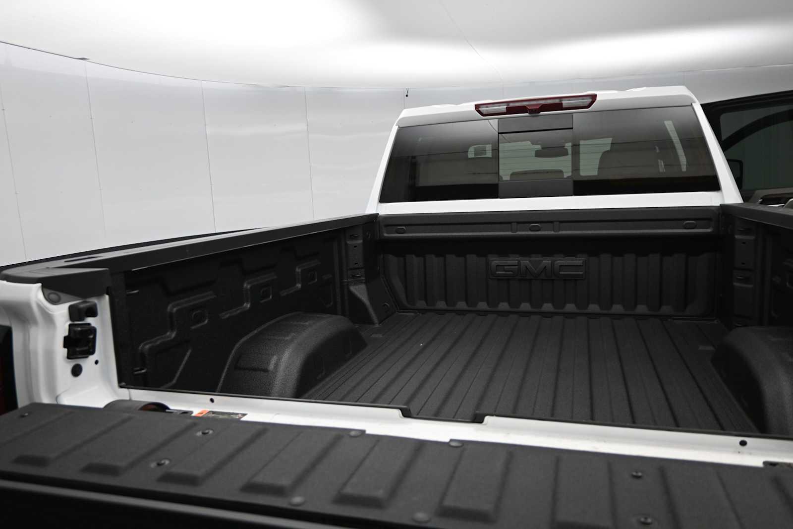 2026 GMC Sierra 2500HD SLT - Photo 13