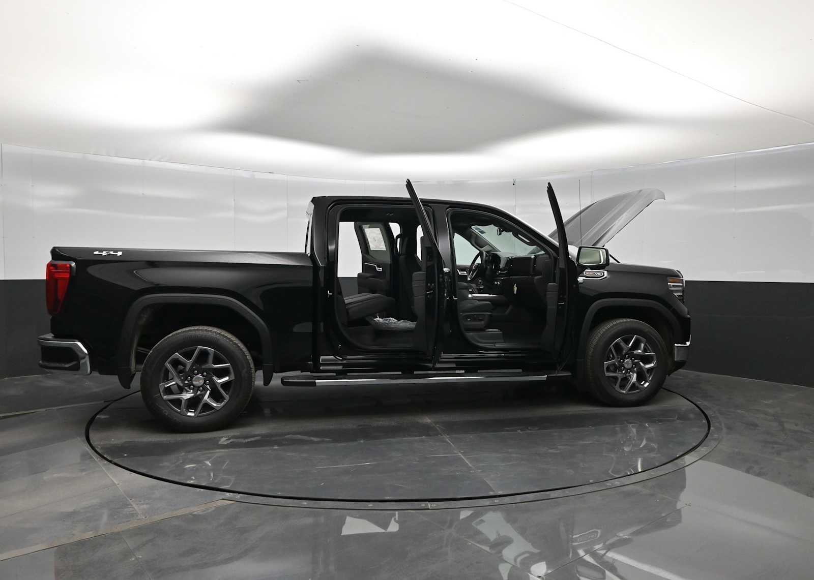 2026 GMC Sierra 1500 SLT - Photo 44