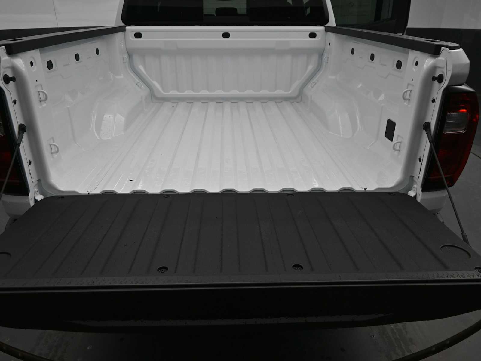 2026 GMC Canyon Elevation - Photo 13