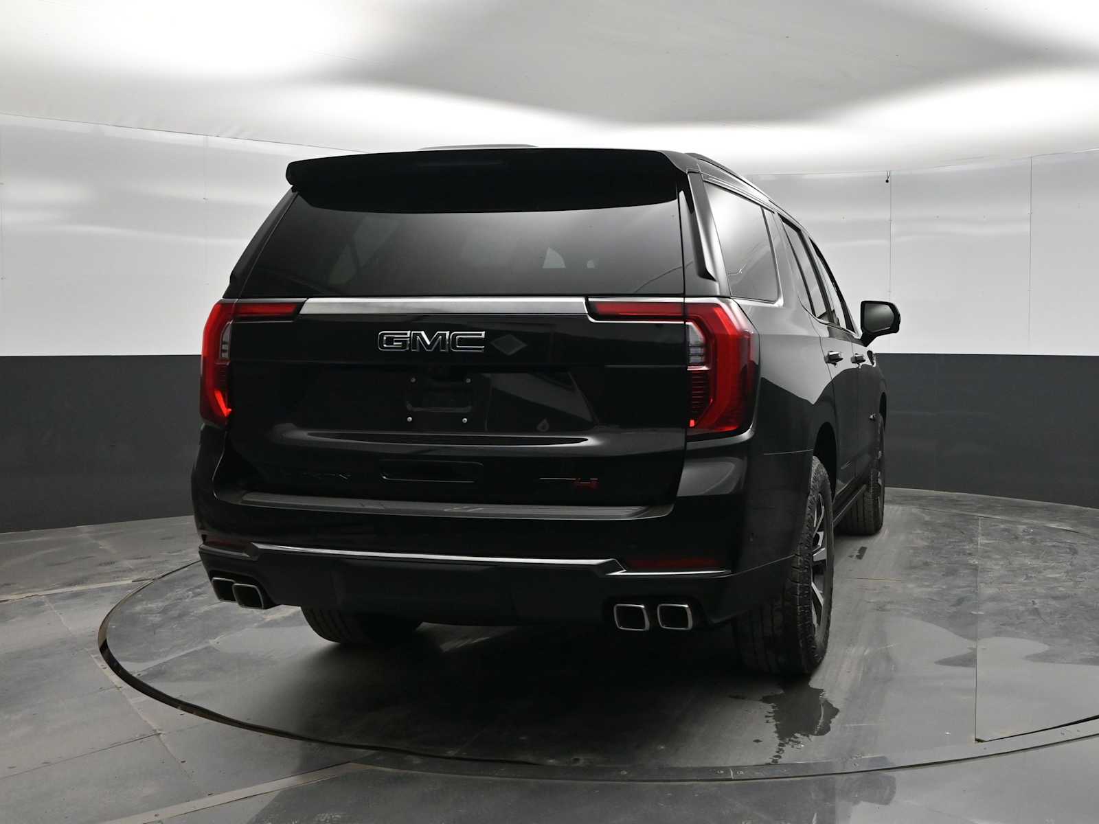 2026 GMC Yukon AT4 - Photo 6