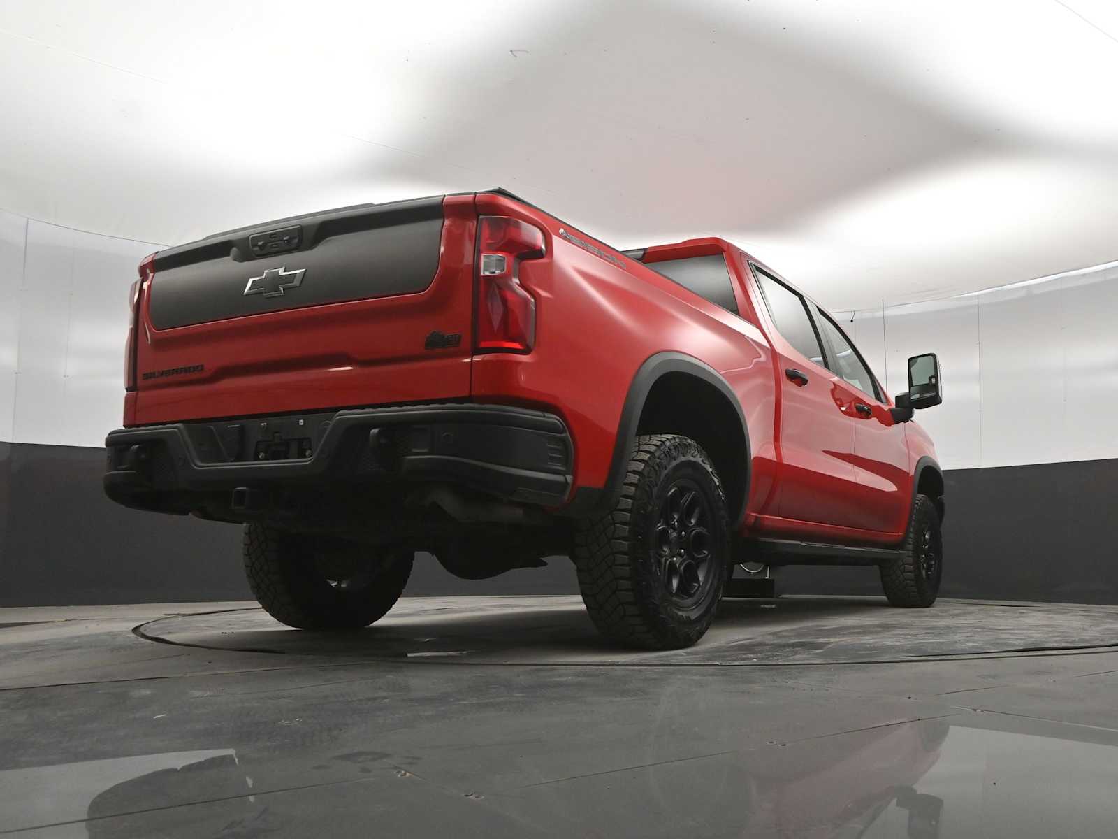 2024 Chevrolet Silverado 1500 ZR2 - Photo 37