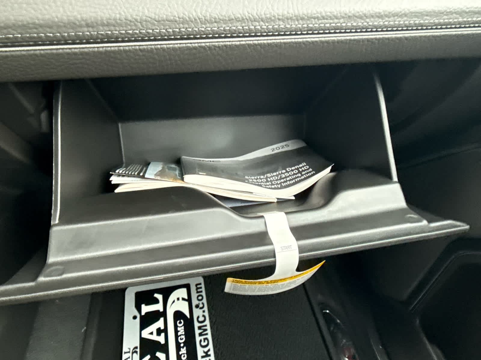 2025 GMC Sierra 2500HD Denali - Photo 27