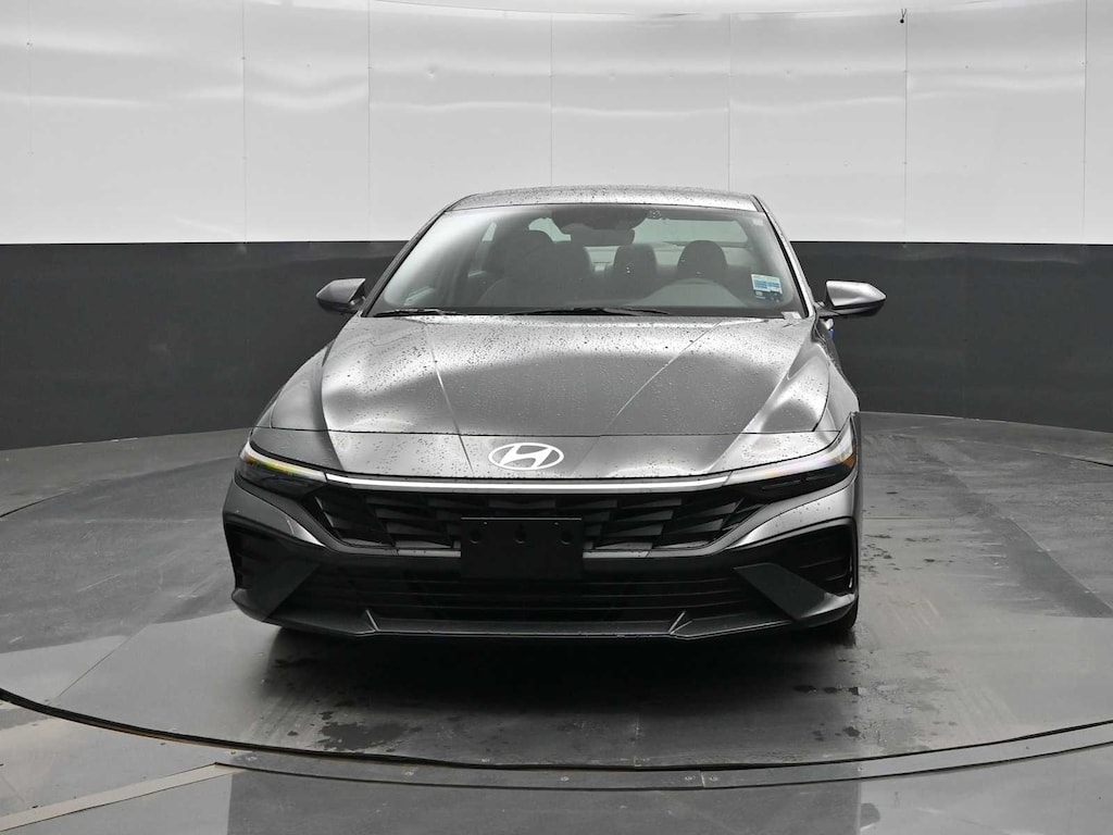 New 2026 Hyundai Elantra SE Sedan