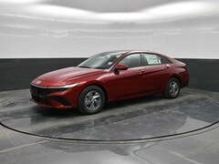 2026 Hyundai Elantra SE IVT