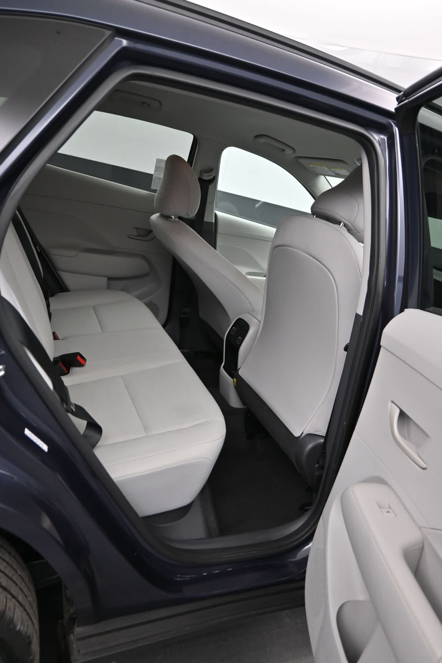 2024 Hyundai Kona SEL - Photo 12