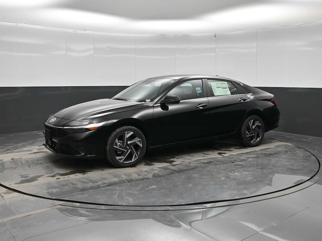 New 2026 Hyundai Elantra Limited Sedan