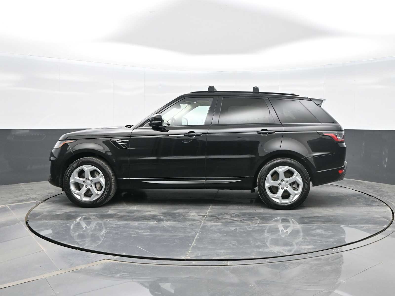 2018 Land Rover Range Rover Sport HSE SuperCharged photo 2