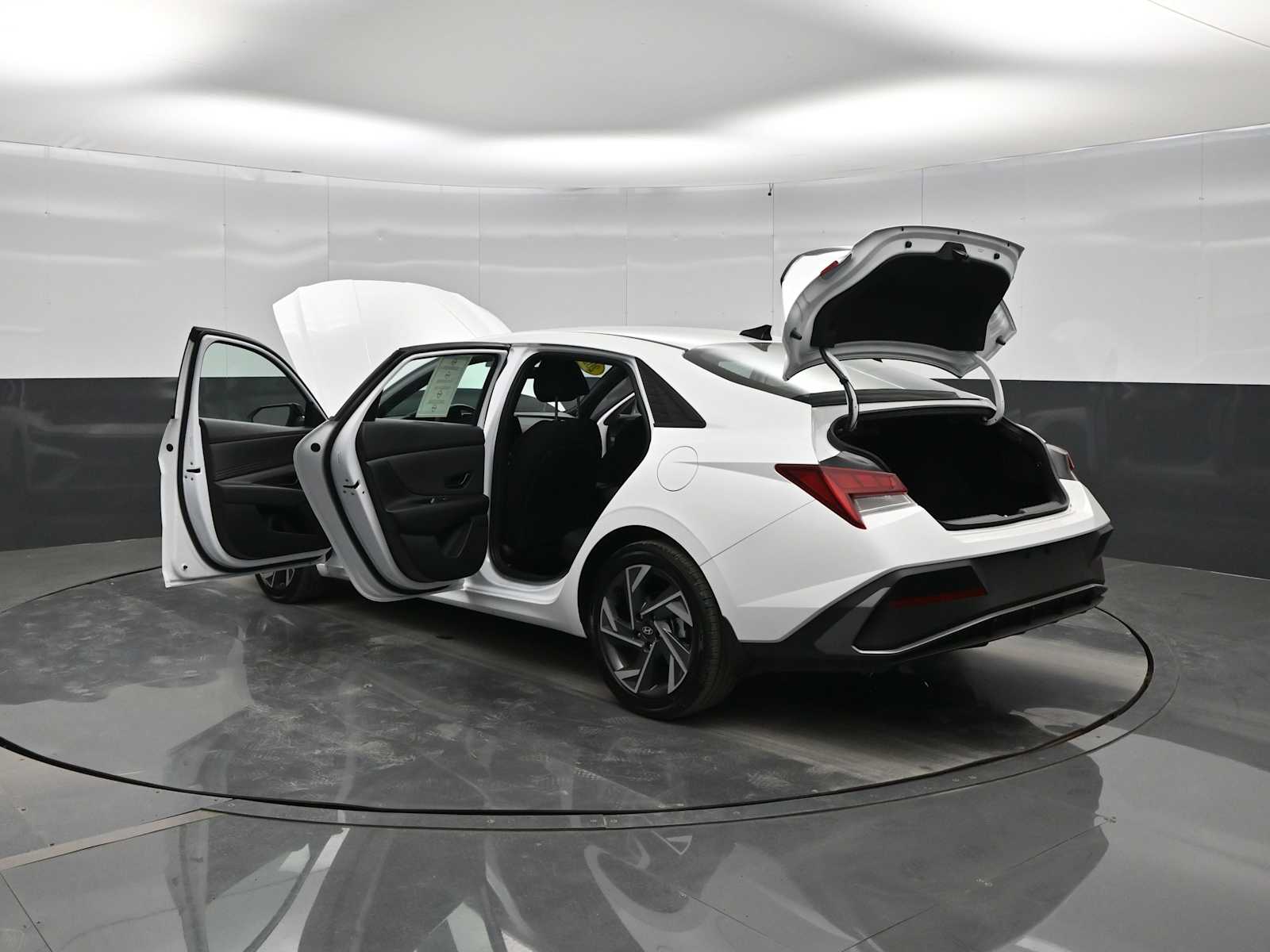 2025 Hyundai Elantra Blue - Photo 42