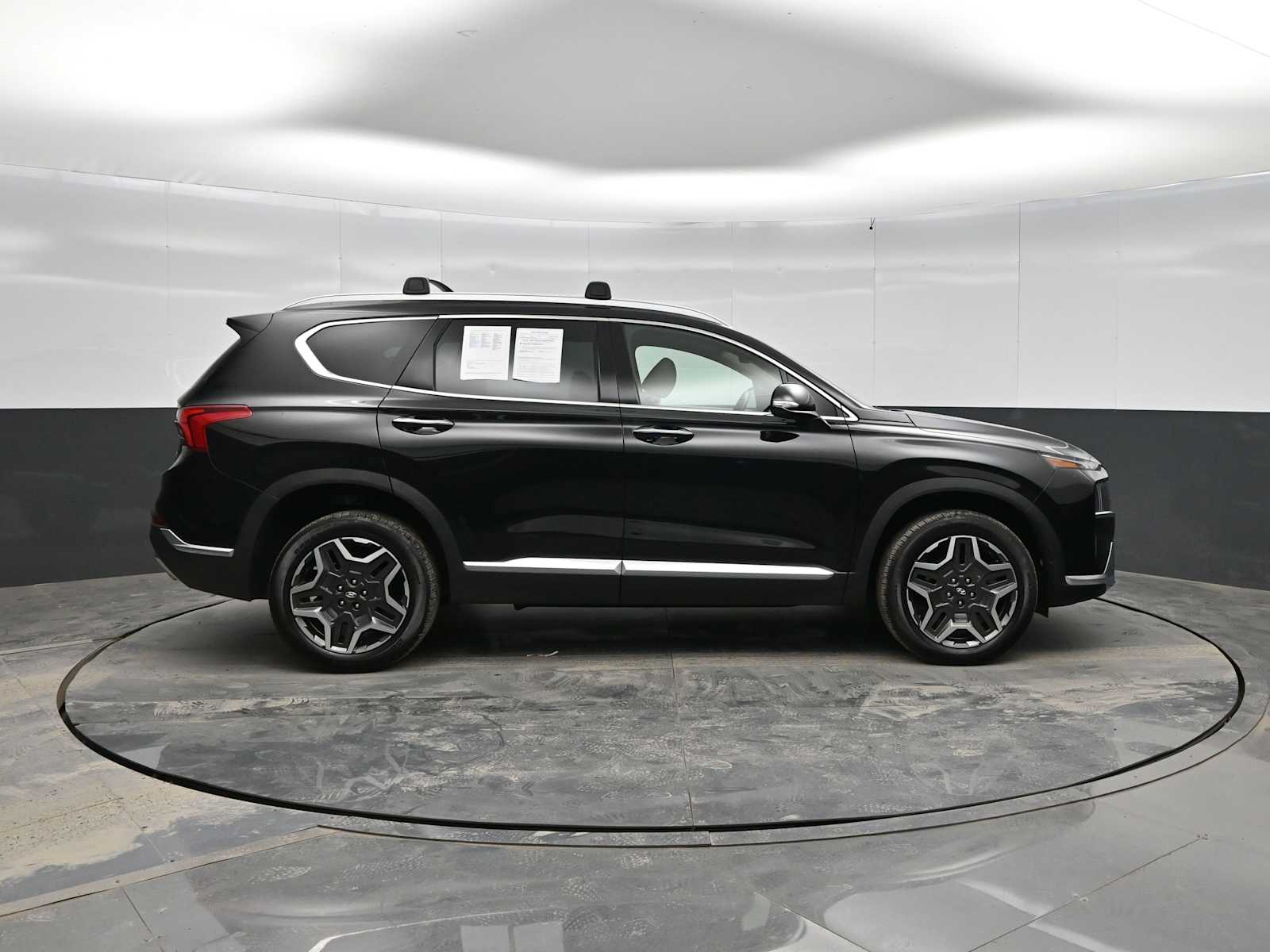 2023 Hyundai Santa Fe Limited - Photo 8